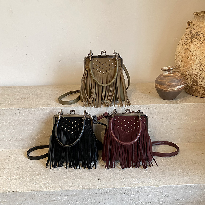 Borsa a mano con rivetti alla  - Women'S Bags New Collection recensione e prezzo