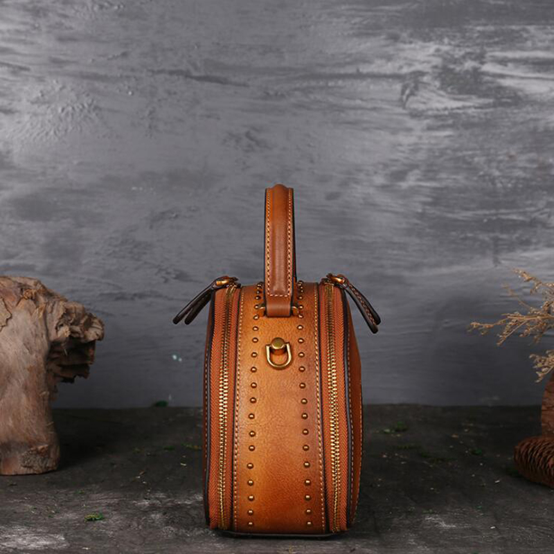 Borsa a tracolla messenger in  - Doctor Bag Leather recensione e prezzo