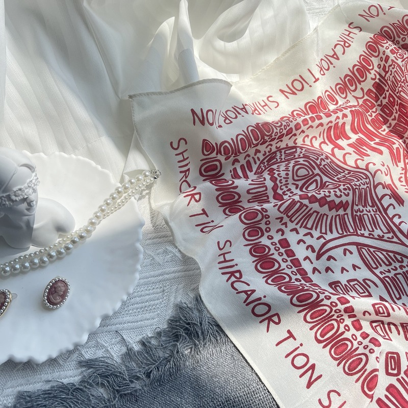 Foulard Quadrato in Seta di Ge - Women'S Bags Holiday recensione e prezzo