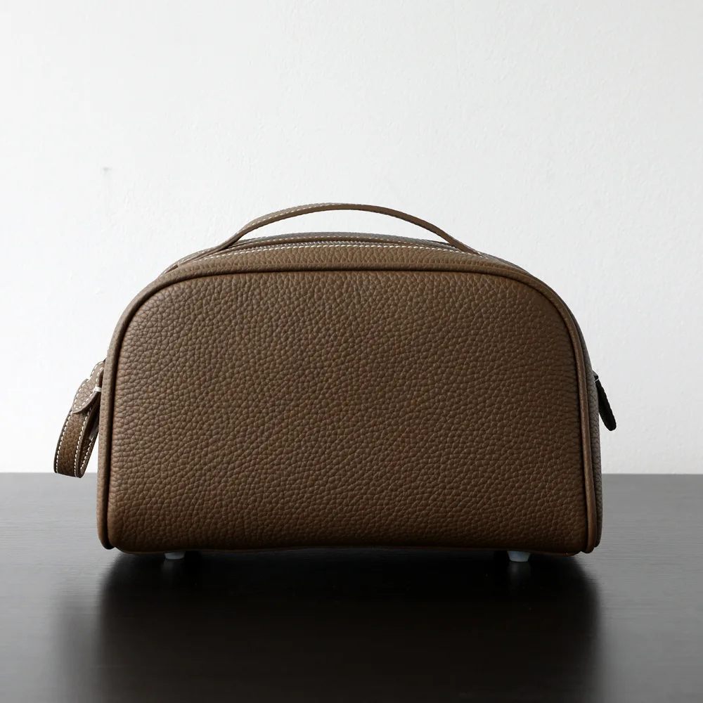 VOLVAETEC Nuova borsa per cosm - Doctor Bag Leather recensione e prezzo